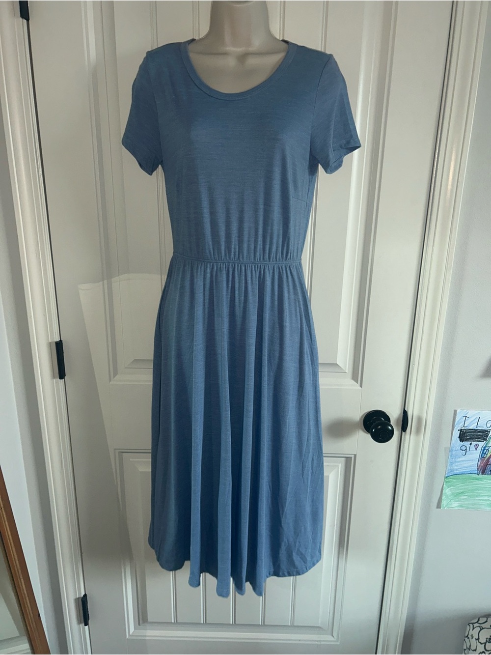 NEW Lush Dusty Blue Short-Sleeve Midi Dress Sz S Snap Open Back